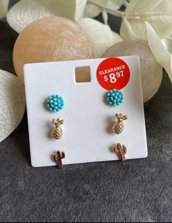 گوشواره میخی